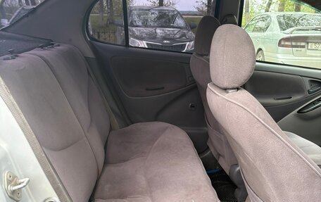 Toyota Platz, 2002 год, 235 000 рублей, 10 фотография