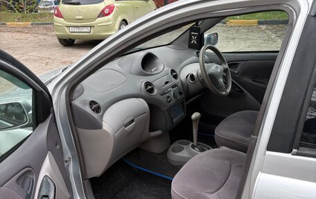 Toyota Platz, 2002 год, 235 000 рублей, 11 фотография