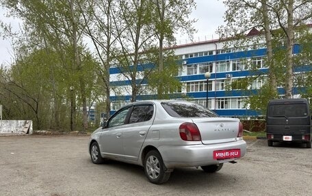 Toyota Platz, 2002 год, 235 000 рублей, 5 фотография
