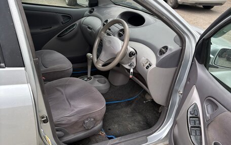 Toyota Platz, 2002 год, 235 000 рублей, 13 фотография