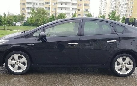 Toyota Prius, 2012 год, 1 000 000 рублей, 16 фотография