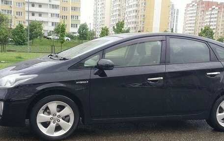Toyota Prius, 2012 год, 1 000 000 рублей, 15 фотография