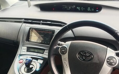 Toyota Prius, 2012 год, 1 000 000 рублей, 20 фотография
