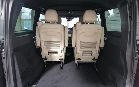 Mercedes-Benz V-Класс, 2024 год, 16 100 000 рублей, 21 фотография