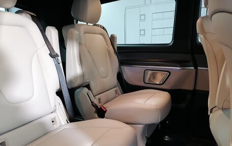 Mercedes-Benz V-Класс, 2024 год, 16 100 000 рублей, 23 фотография