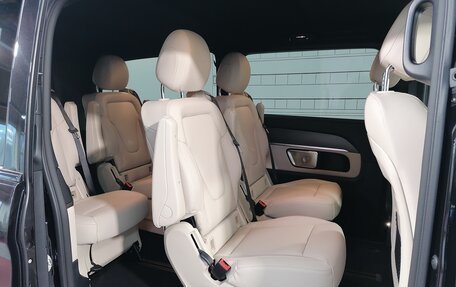 Mercedes-Benz V-Класс, 2024 год, 16 100 000 рублей, 22 фотография