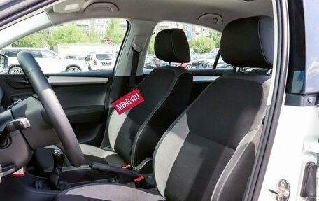 Skoda Rapid I, 2018 год, 925 000 рублей, 14 фотография