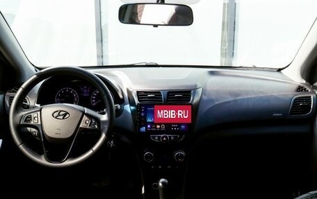 Hyundai Solaris II рестайлинг, 2014 год, 985 000 рублей, 18 фотография