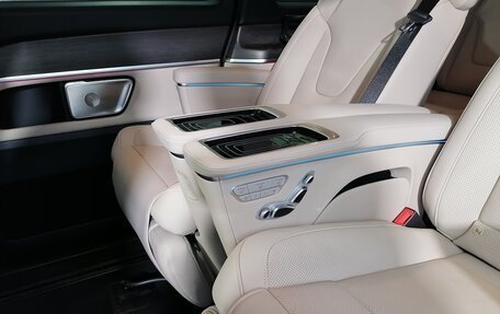 Mercedes-Benz V-Класс, 2025 год, 17 000 000 рублей, 19 фотография