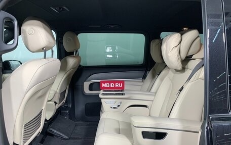 Mercedes-Benz V-Класс, 2024 год, 16 500 000 рублей, 12 фотография