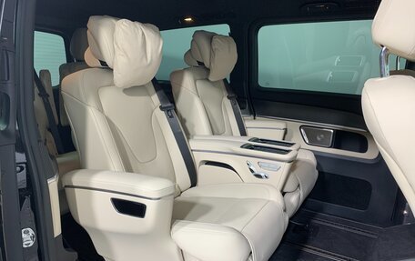 Mercedes-Benz V-Класс, 2024 год, 16 500 000 рублей, 26 фотография