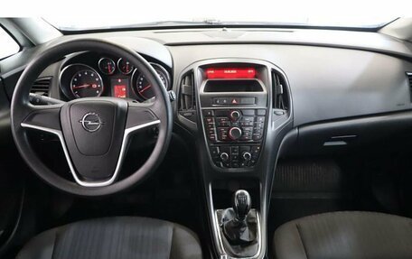 Opel Astra J, 2014 год, 796 000 рублей, 9 фотография