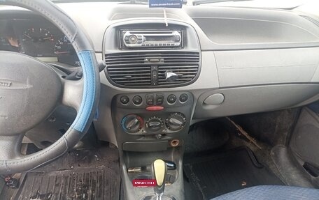 Fiat Punto III Punto Evo рестайлинг, 2000 год, 100 000 рублей, 8 фотография