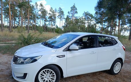 KIA Rio III рестайлинг, 2014 год, 980 000 рублей, 1 фотография