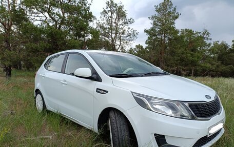 KIA Rio III рестайлинг, 2014 год, 980 000 рублей, 22 фотография