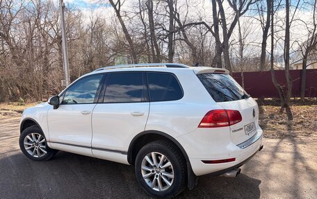 Volkswagen Touareg III, 2011 год, 1 800 000 рублей, 8 фотография