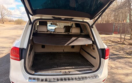 Volkswagen Touareg III, 2011 год, 1 800 000 рублей, 12 фотография