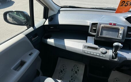 Honda Freed I, 2010 год, 999 000 рублей, 14 фотография