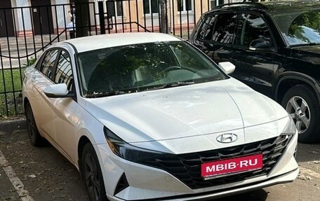 Hyundai Elantra, 2021 год, 2 250 000 рублей, 1 фотография