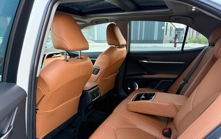 Toyota Camry, 2021 год, 3 690 000 рублей, 13 фотография