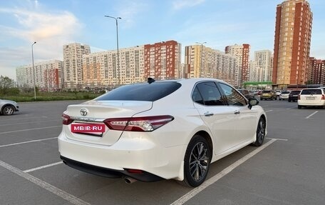 Toyota Camry, 2021 год, 3 690 000 рублей, 6 фотография