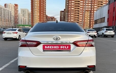 Toyota Camry, 2021 год, 3 690 000 рублей, 9 фотография