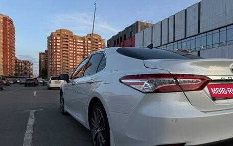 Toyota Camry, 2021 год, 3 690 000 рублей, 8 фотография