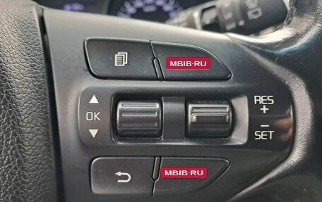KIA Carnival III, 2019 год, 3 000 000 рублей, 10 фотография