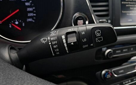 KIA Carnival III, 2019 год, 3 000 000 рублей, 12 фотография