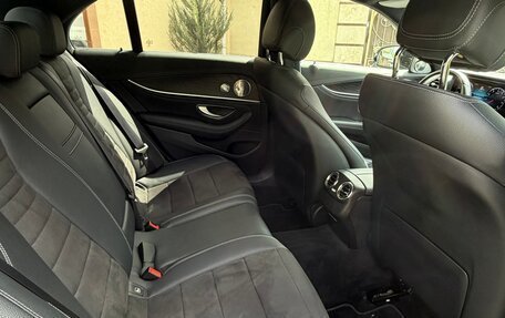 Mercedes-Benz E-Класс, 2020 год, 4 700 000 рублей, 10 фотография