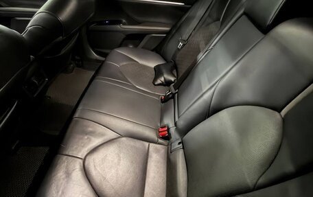 Toyota Camry, 2019 год, 2 700 000 рублей, 3 фотография