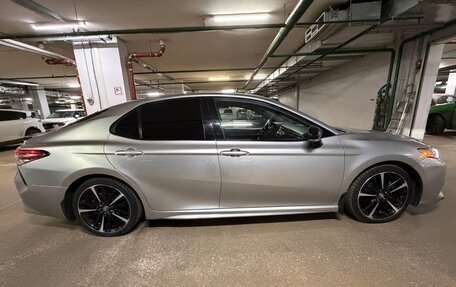 Toyota Camry, 2019 год, 2 700 000 рублей, 5 фотография