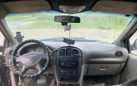 Chrysler Voyager IV, 2001 год, 249 000 рублей, 8 фотография