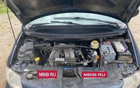 Chrysler Voyager IV, 2001 год, 249 000 рублей, 6 фотография