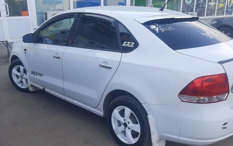 Volkswagen Polo VI (EU Market), 2011 год, 550 000 рублей, 2 фотография
