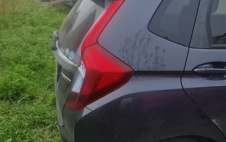 Honda Fit III, 2016 год, 900 000 рублей, 4 фотография