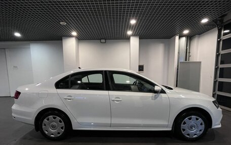 Volkswagen Jetta VI, 2018 год, 1 495 000 рублей, 2 фотография