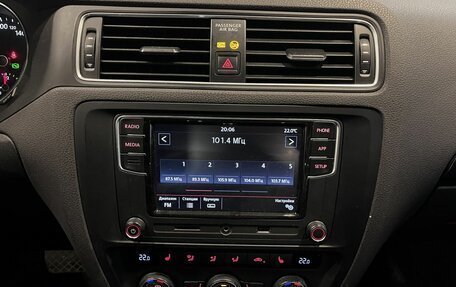 Volkswagen Jetta VI, 2018 год, 1 495 000 рублей, 13 фотография