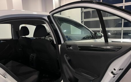 Volkswagen Jetta VI, 2018 год, 1 495 000 рублей, 15 фотография