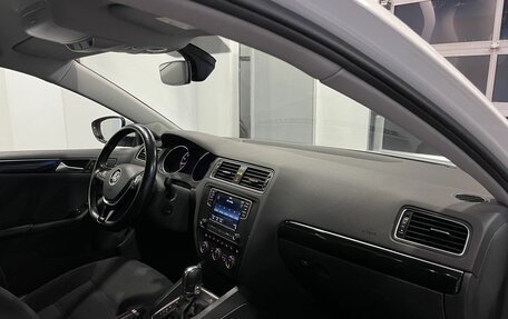 Volkswagen Jetta VI, 2018 год, 1 495 000 рублей, 12 фотография