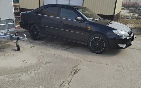 Toyota Camry V40, 2004 год, 900 000 рублей, 1 фотография