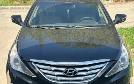 Hyundai Sonata VI, 2011 год, 1 300 000 рублей, 1 фотография