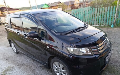 Honda Freed I, 2010 год, 1 050 000 рублей, 5 фотография
