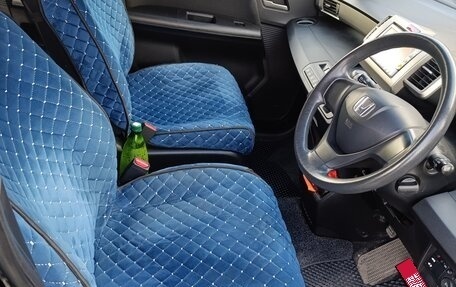 Honda Freed I, 2010 год, 1 050 000 рублей, 8 фотография