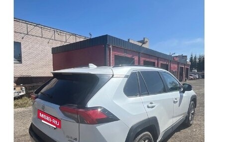 Toyota RAV4, 2024 год, 3 910 000 рублей, 5 фотография