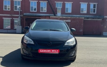 Opel Astra J, 2011 год, 650 000 рублей, 2 фотография