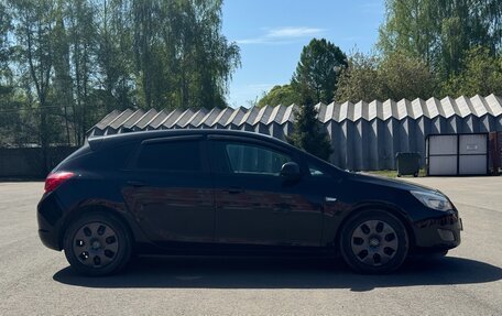 Opel Astra J, 2011 год, 650 000 рублей, 6 фотография