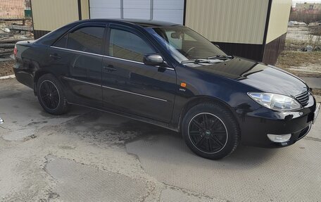 Toyota Camry V40, 2004 год, 900 000 рублей, 2 фотография