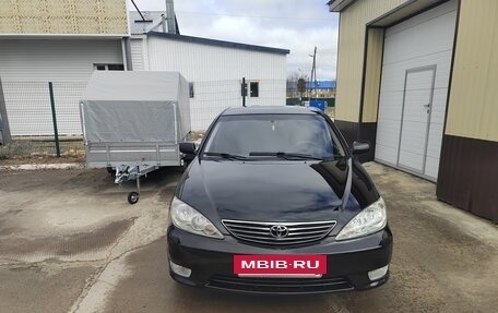 Toyota Camry V40, 2004 год, 900 000 рублей, 7 фотография