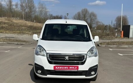 Peugeot Partner II рестайлинг 2, 2018 год, 840 000 рублей, 2 фотография